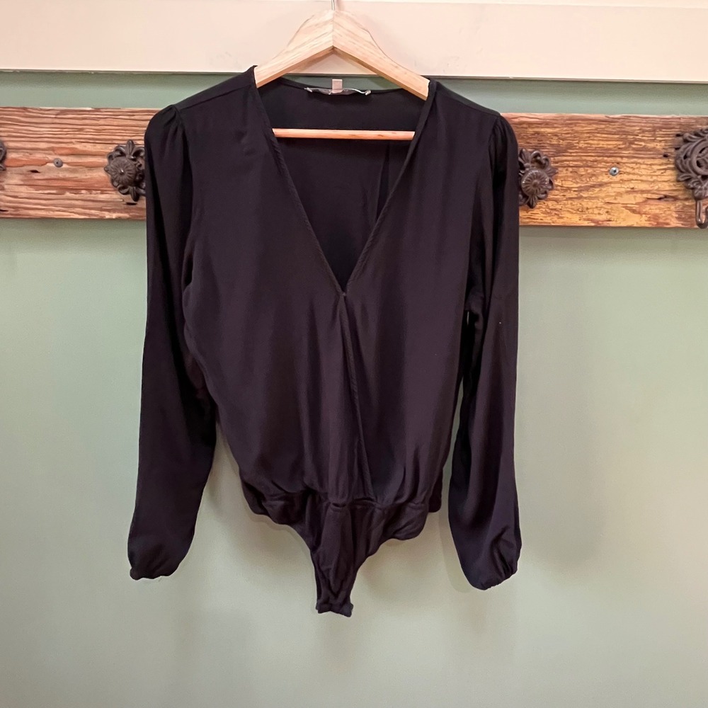 Lovers + Friends Black Wrap Front Long Sleeve V-Neck Bodysuit Large